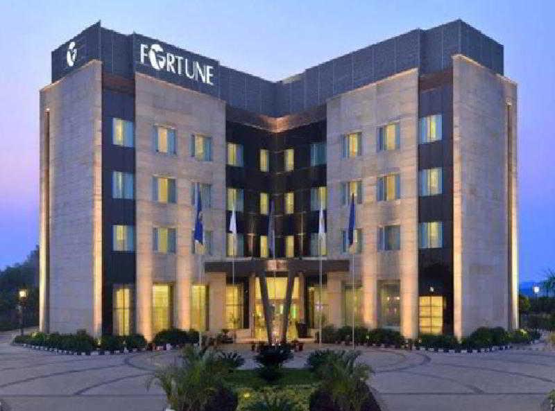 Fortune Park Orange, Sidhrawali, Gurugram - Member Itc Hotels' Group Bhiwadi Bagian luar foto
